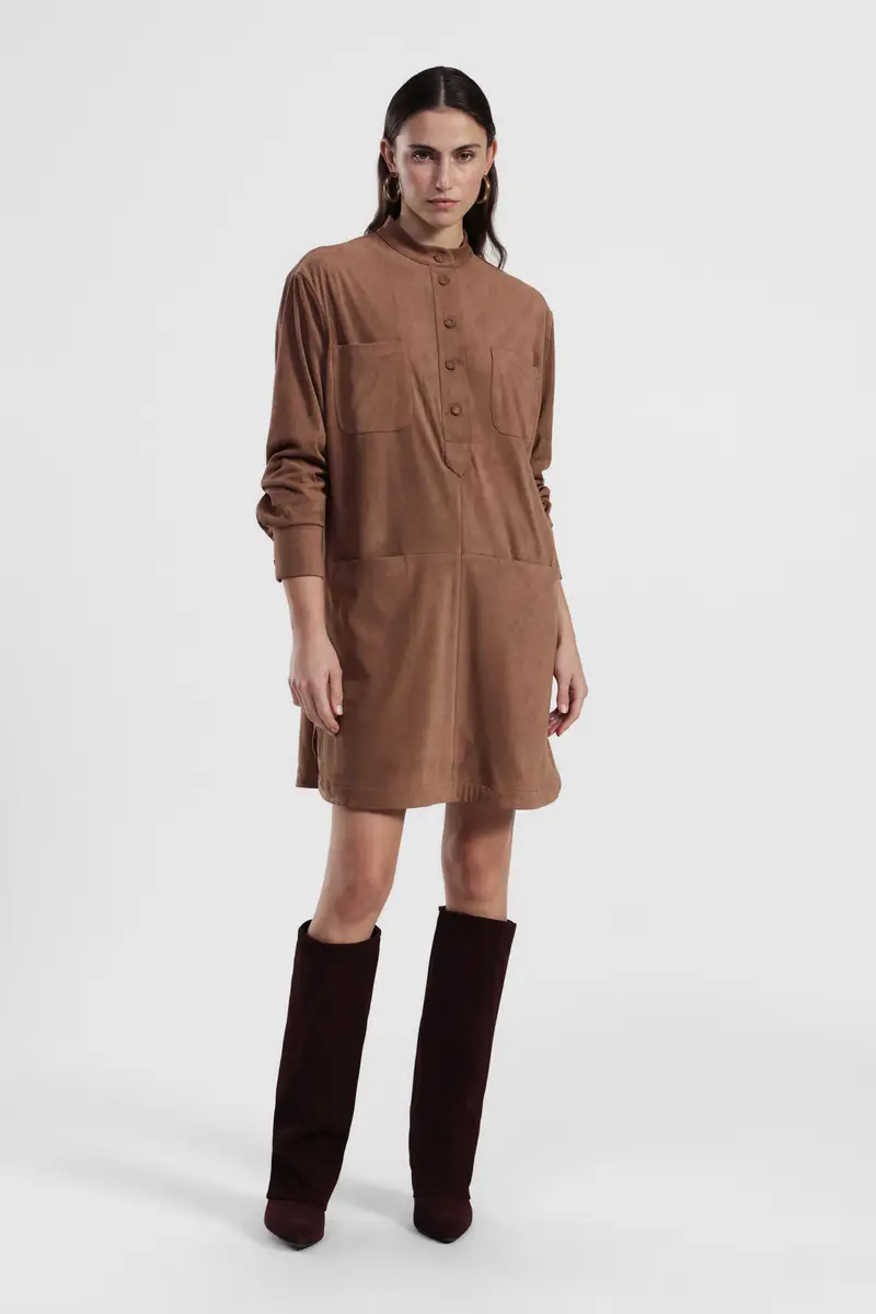 Abito corto con tasche frontali e collo coreano miniatura 2