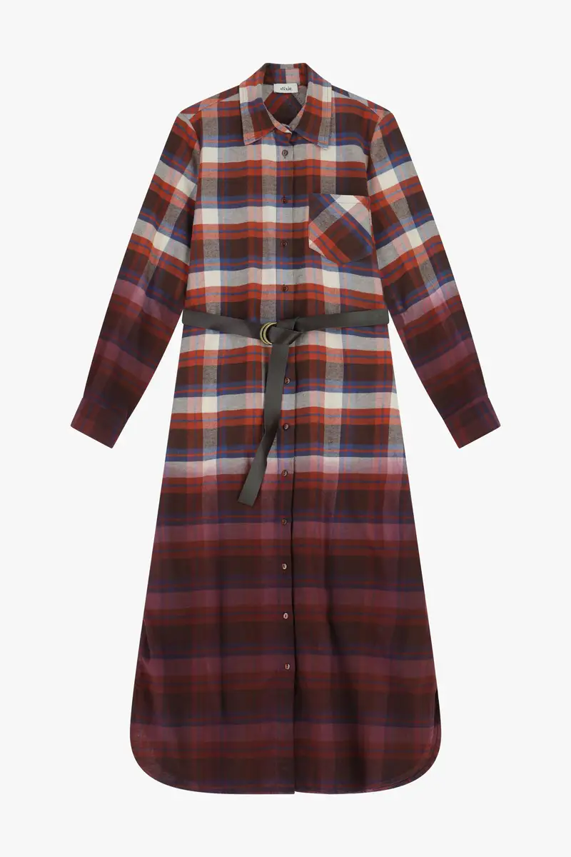 Abito lungo a quadri con cintura e colletto classico