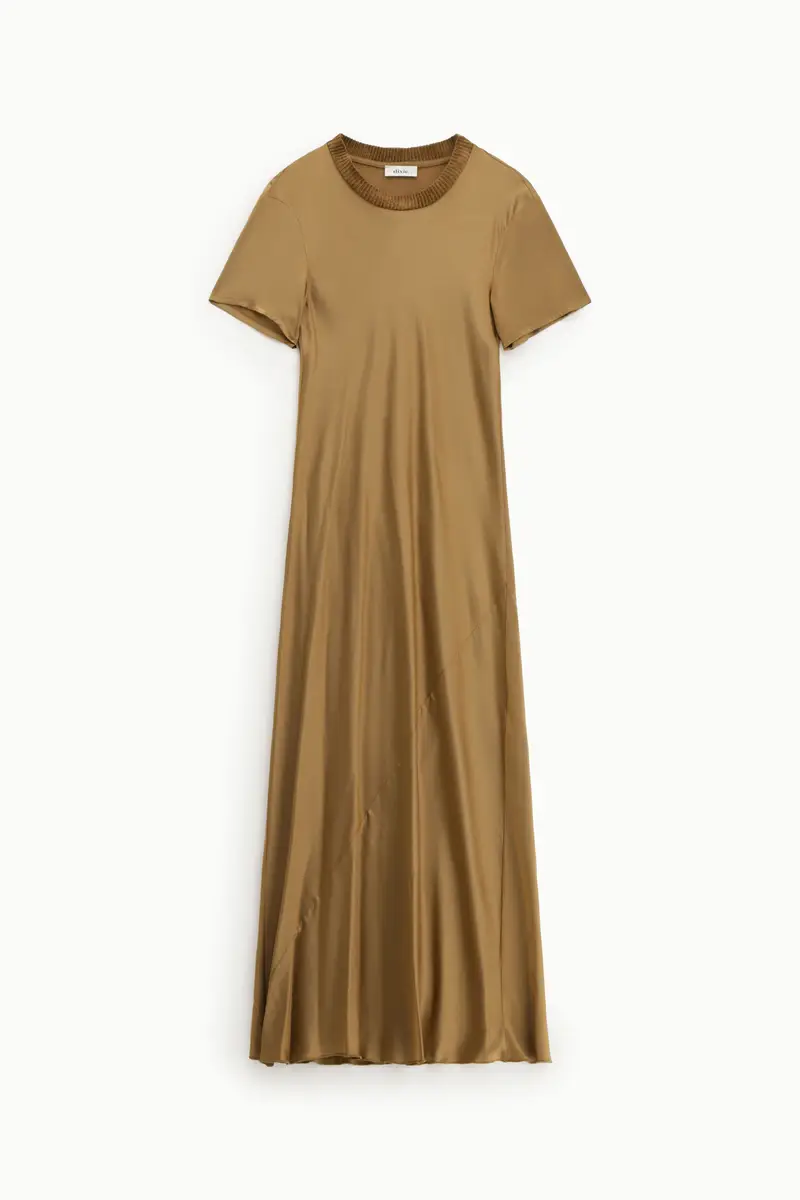Abito lungo con maniche corte e scollo tondo