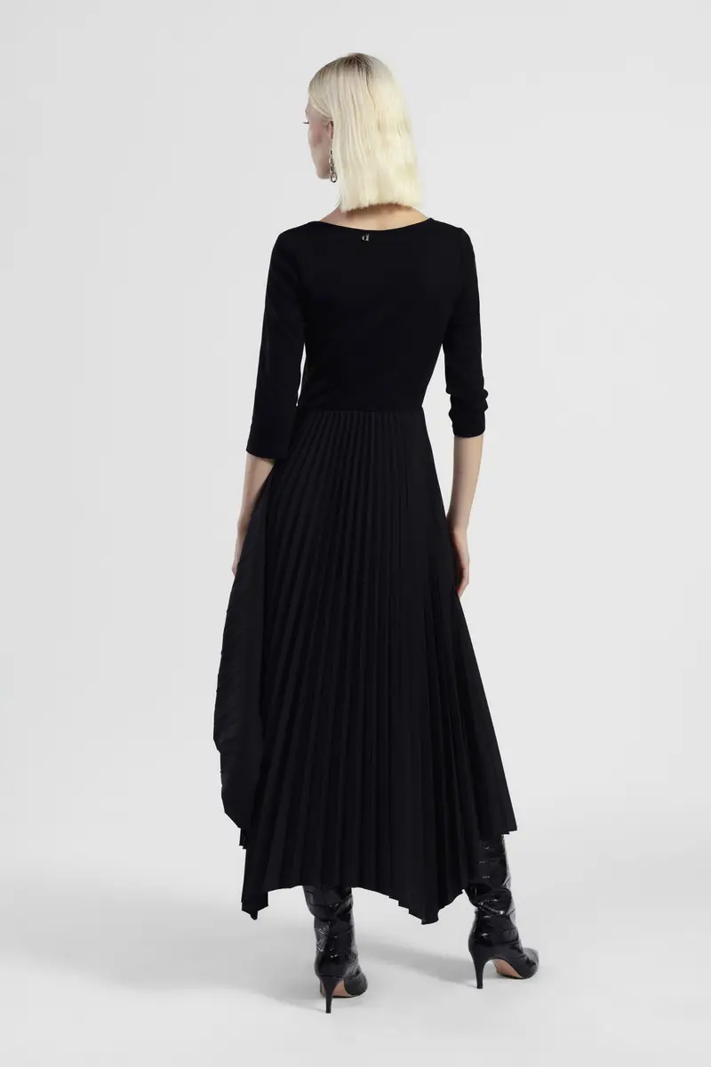 Abito lungo plissettato con maniche 3/4 miniatura 3