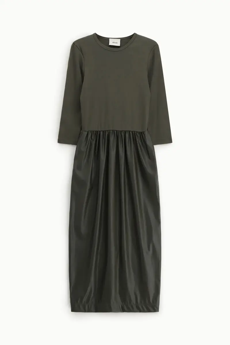 Abito midi con maniche tre quarti e gonna arricciata