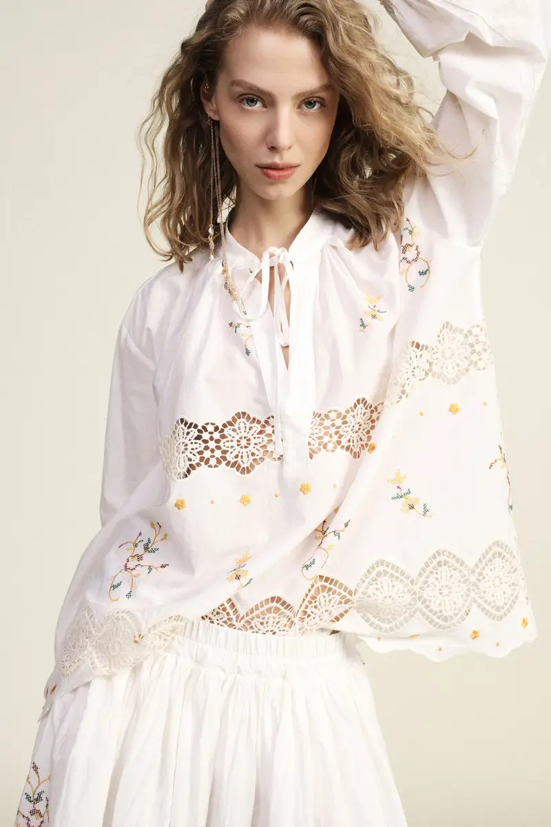 Blusa ampia ricamo floreale inserti pizzo miniatura 4