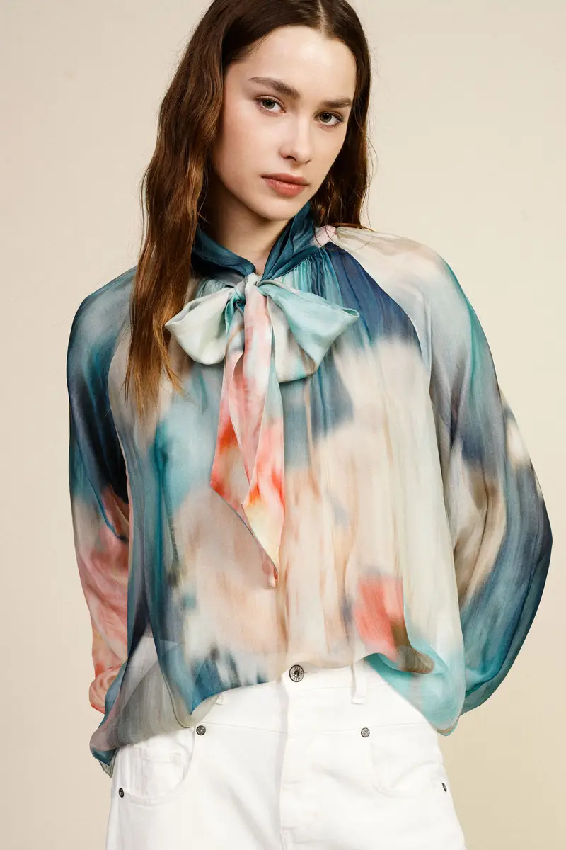 Blusa girocollo stampa acquarello maniche lunghe miniatura 2