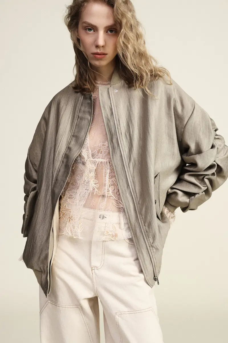 Bomber con chiusura zip e tasche a patta miniatura 2