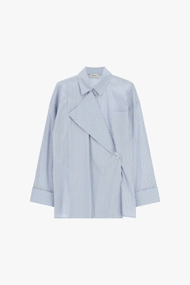 Camicia a righe con collo classico e abbottonatura asimmetrica