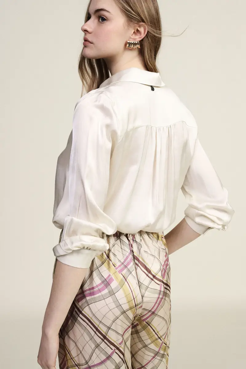 Camicia collo classico con fiocco e maniche lunghe miniatura 3