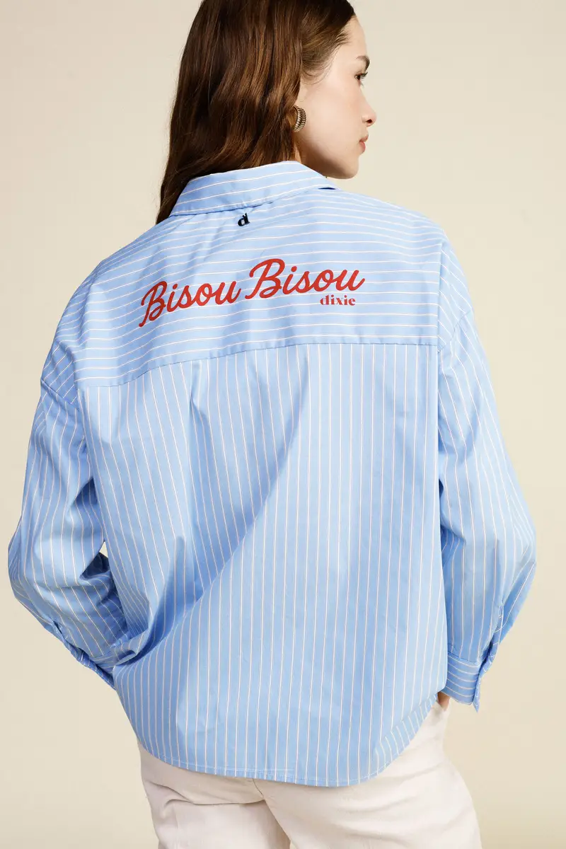 Camicia rigata con taschino e frase stampata miniatura 4