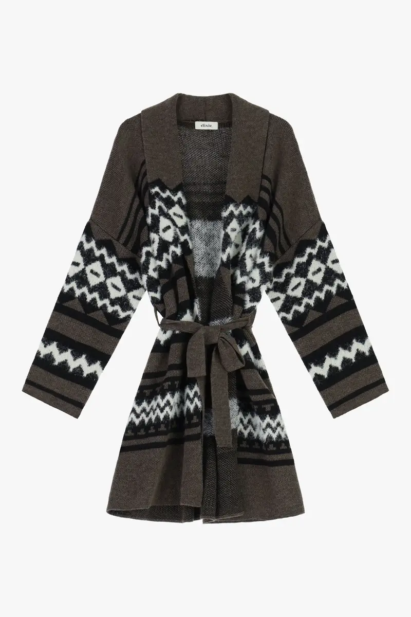 Cappotto fantasia con cintura e maniche lunghe