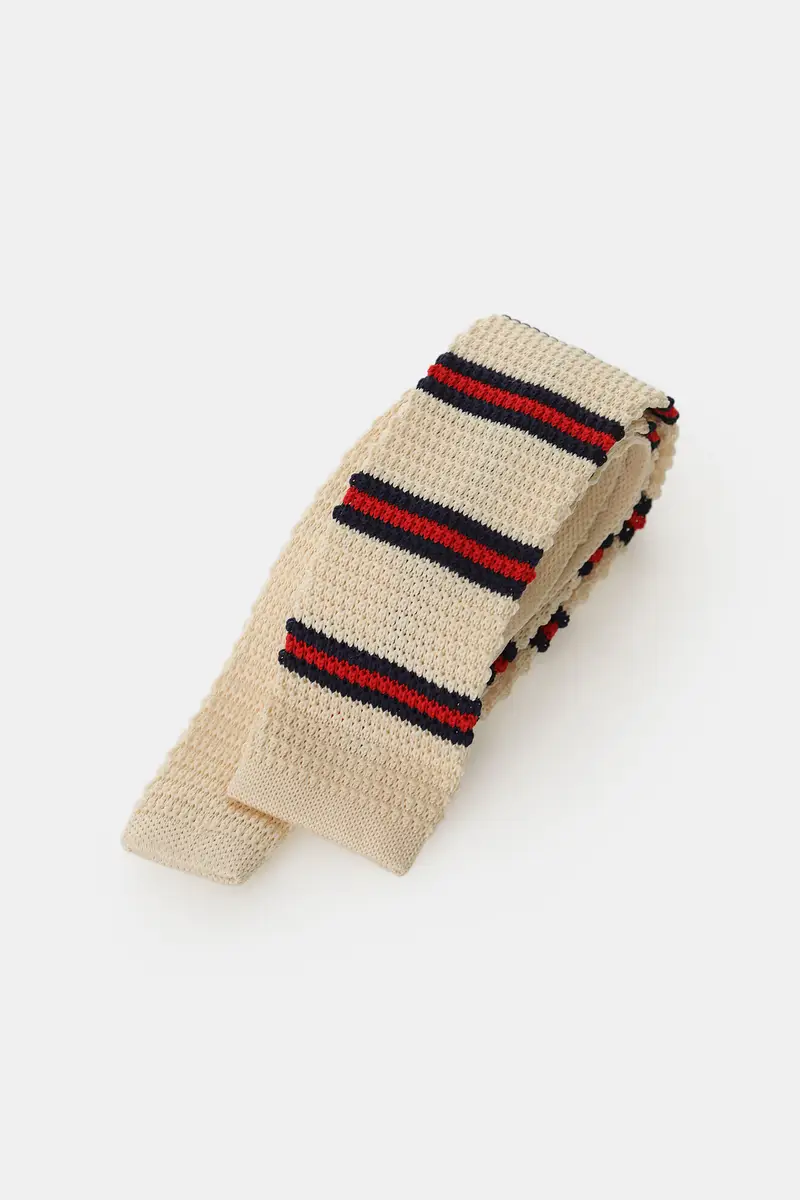 Cravatta a maglia con righe orizzontali sottili