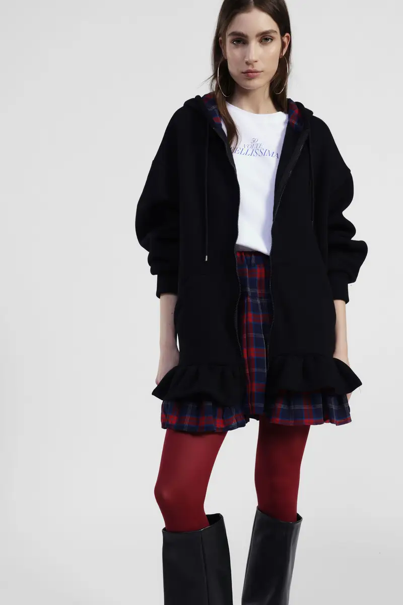 Felpa con cappuccio zip e volant fondo