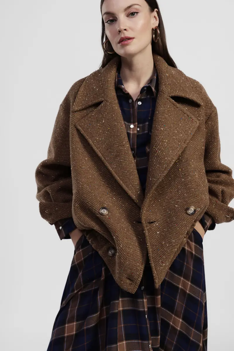 Giacca camicia doppiopetto con ampio revers