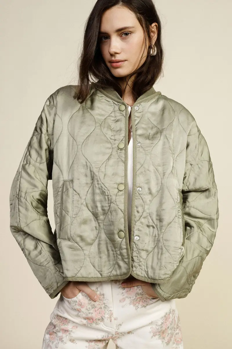 Giacca trapuntata con tasche e chiusura a bottoni miniatura 2