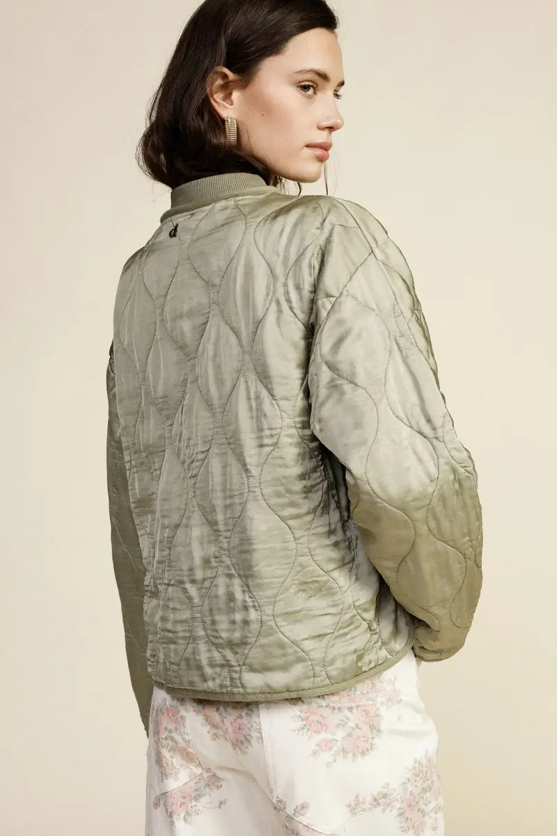 Giacca trapuntata con tasche e chiusura a bottoni miniatura 3