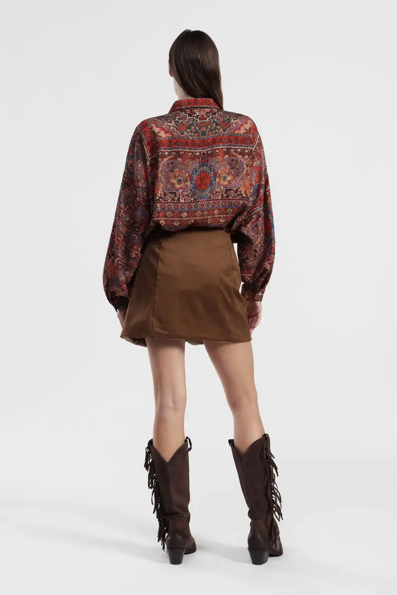 Gonna corta a portafoglio con chiusura a bottone miniatura 3