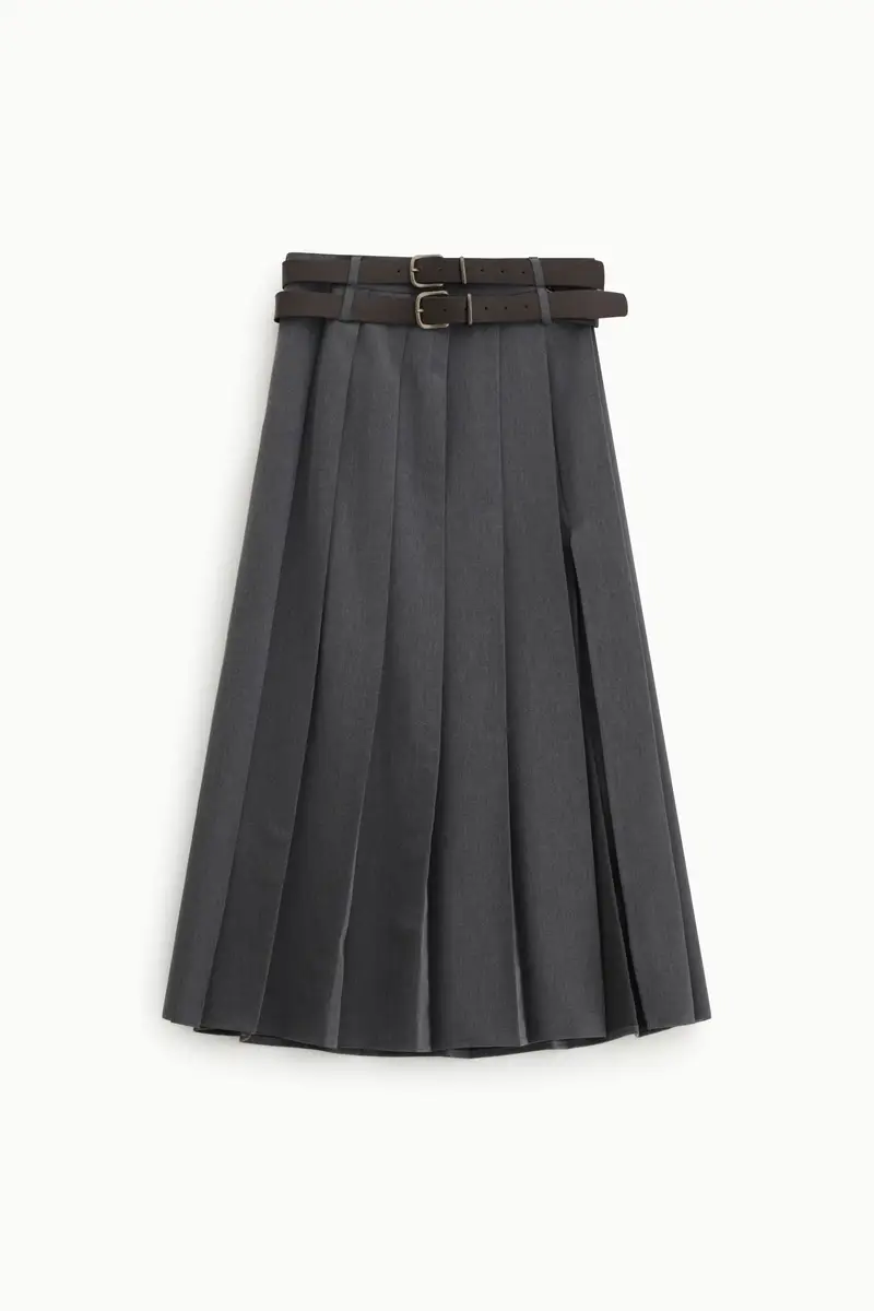 Gonna lunga a pieghe con doppia cintura