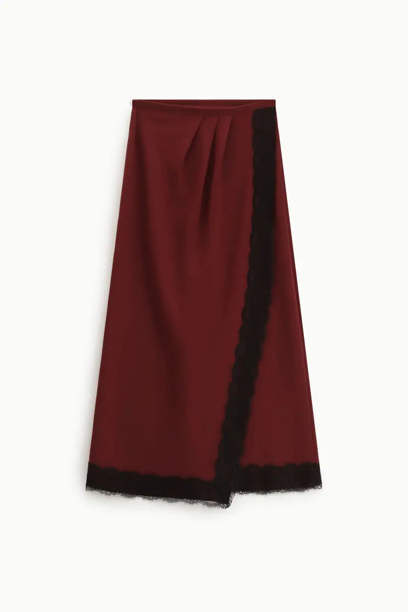 Gonna lunga con bordo in pizzo e vita alta