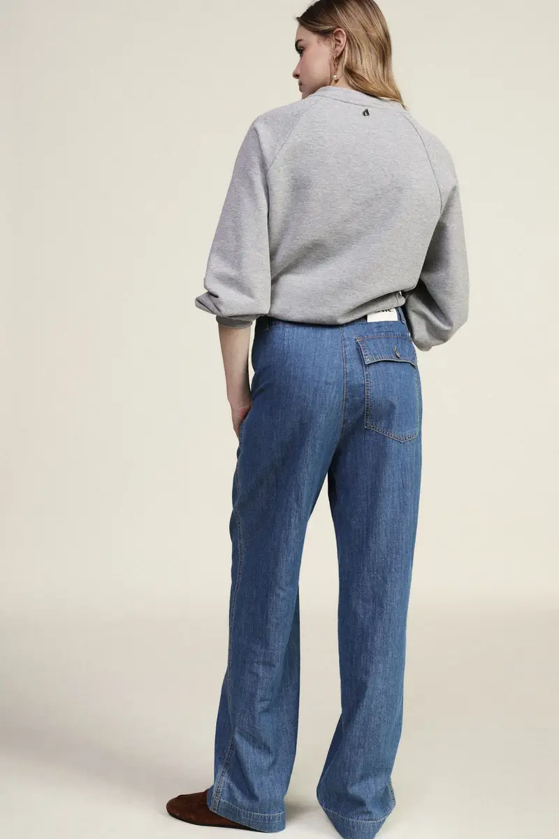 Jeans gamba ampia con tasche applicate miniatura 3