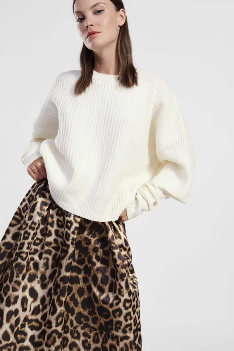 Maglione corto a costine con maniche lunghe miniatura 2