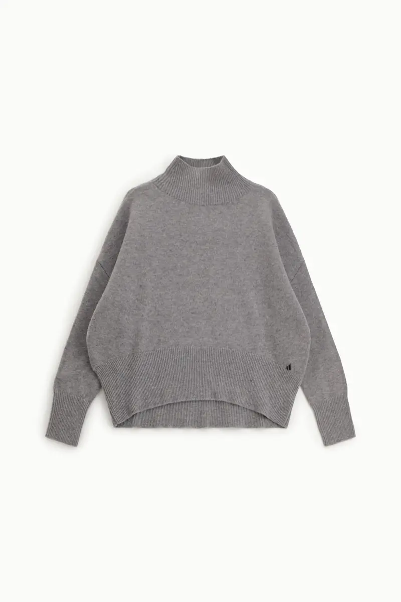 Maglione dolcevita con maniche lunghe ampie