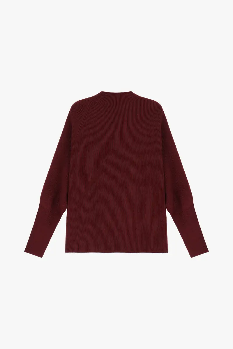 Maglione girocollo lavorazione a coste fit rilassato