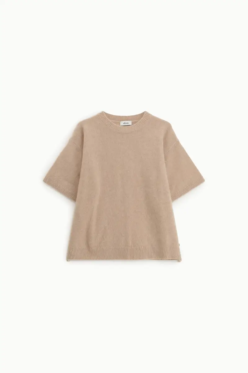 Maglione girocollo manica corta e taglio ampio