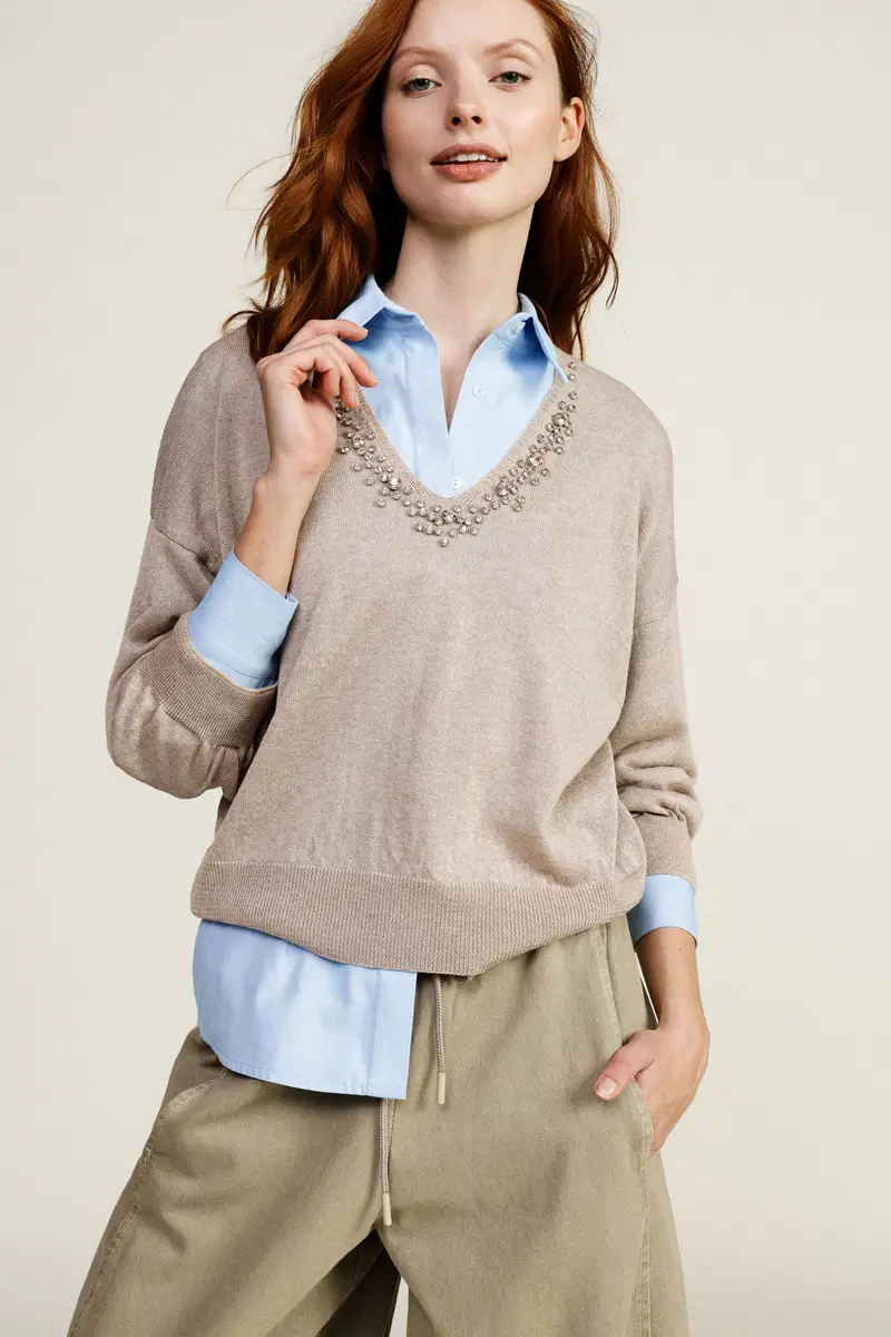 Maglione girocollo v con maniche lunghe e applicazioni gioiello miniatura 2