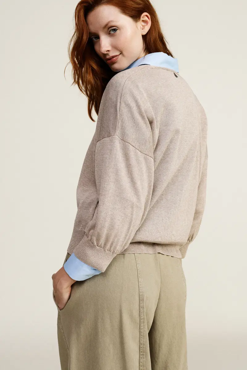 Maglione girocollo v con maniche lunghe e applicazioni gioiello miniatura 3