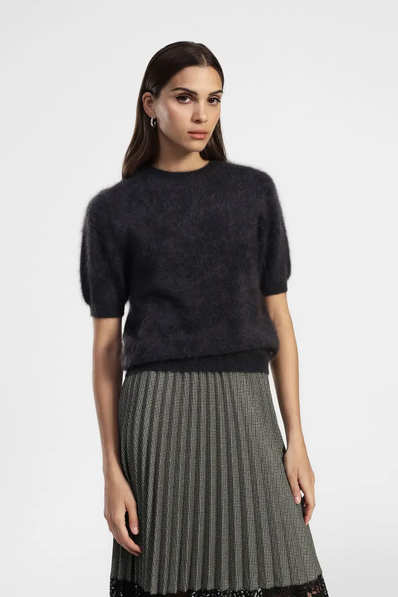 Maglione manica corta con girocollo soffice miniatura 2