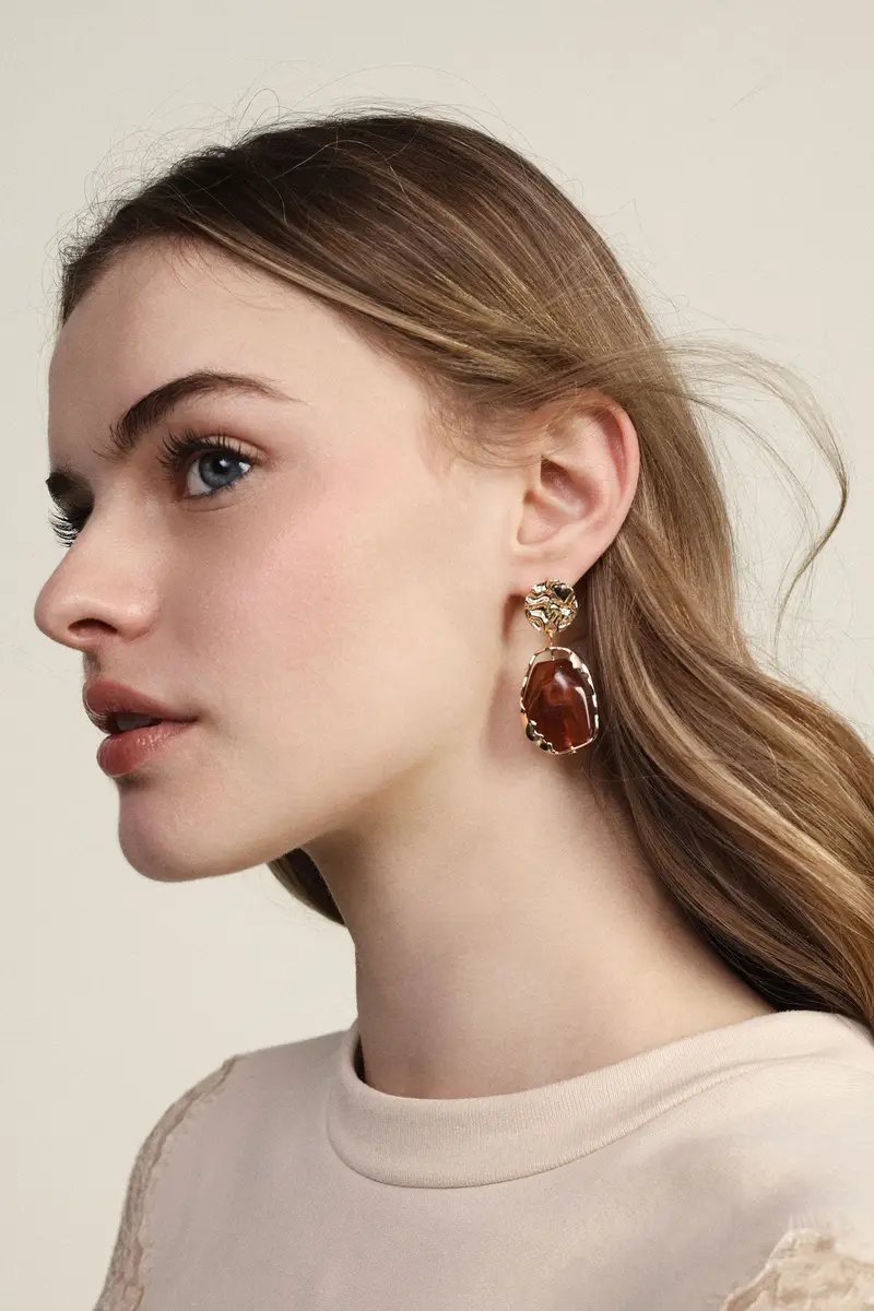 Orecchini pendenti con pietra irregolare e base martellata miniatura 2