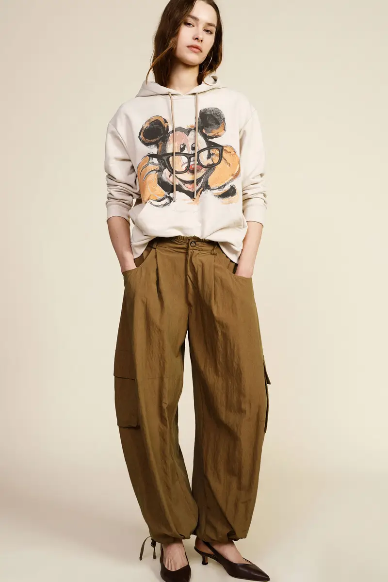 Pantaloni ampi con tasche laterali e fondo regolabile miniatura 2