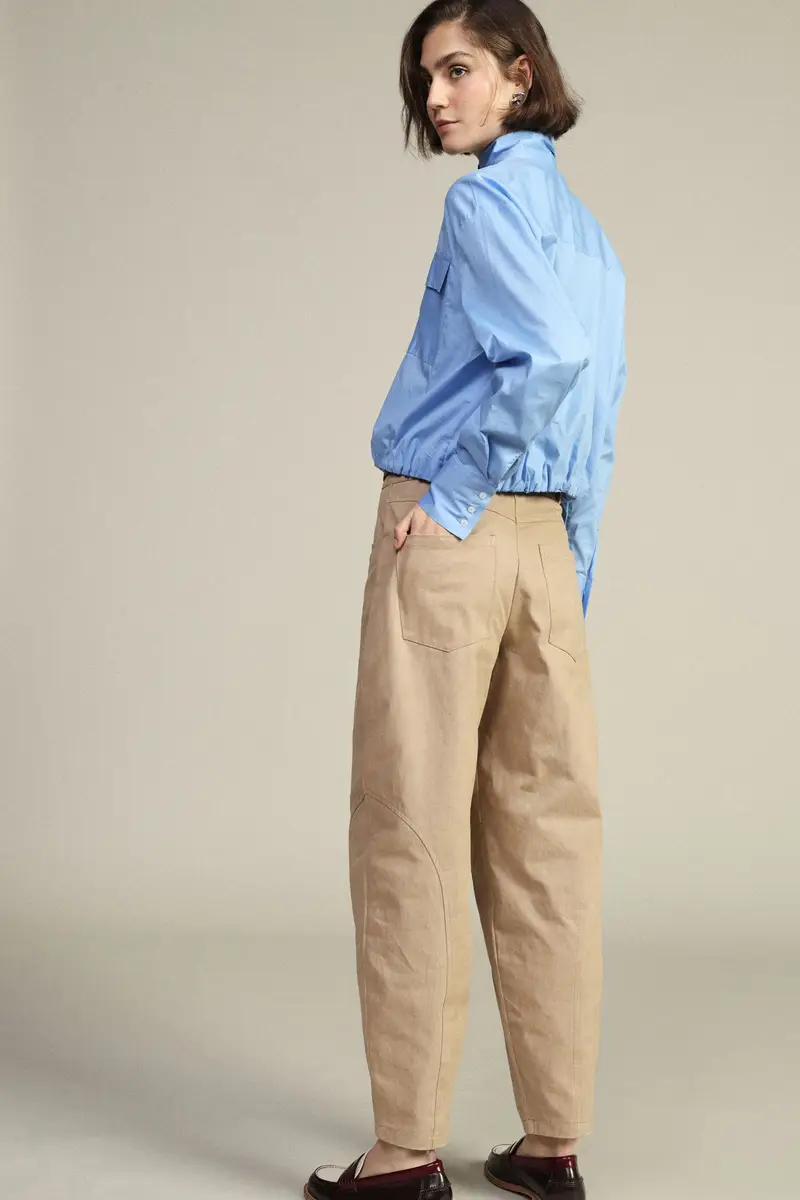 Pantaloni chino-fit vita alta con tasche frontali miniatura 3