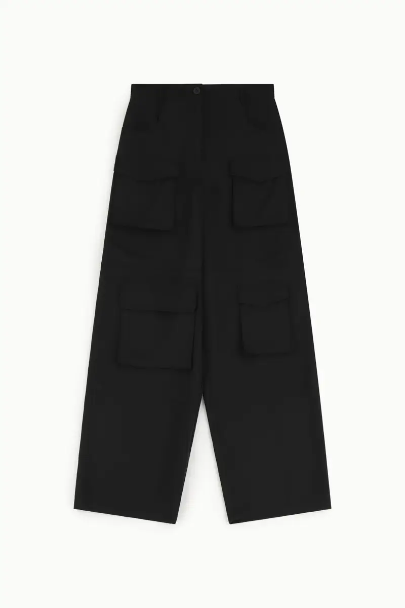 Pantaloni palazzo a vita alta con maxi tasche