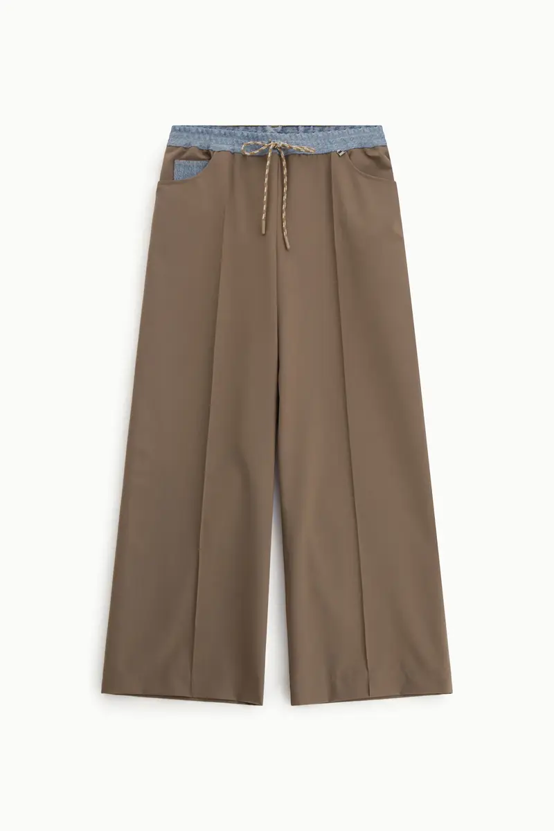 Pantaloni palazzo con cintura in vita elasticizzata