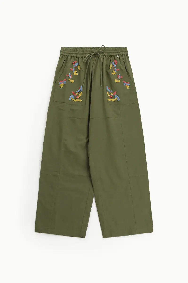 Pantaloni palazzo ricamo tasche e vita alta