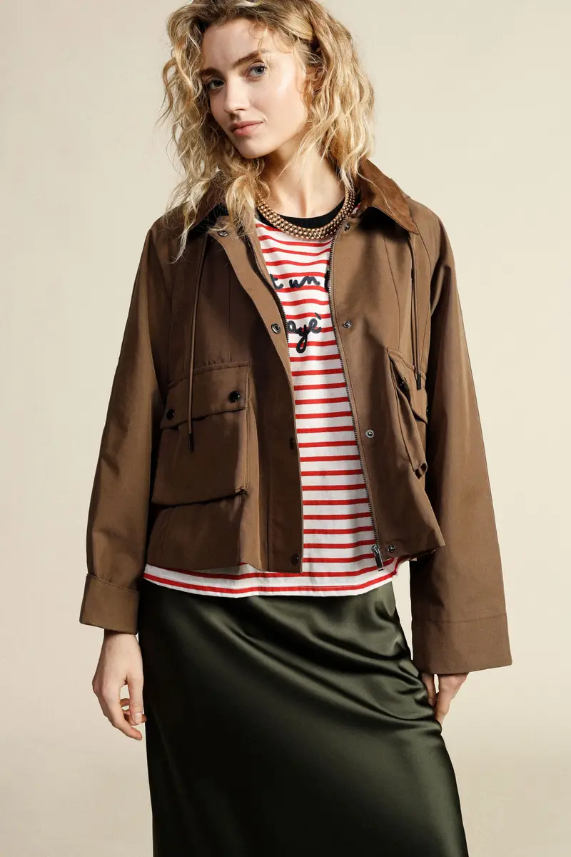 Parkas corta con tasche applicate e collo a contrasto miniatura 2