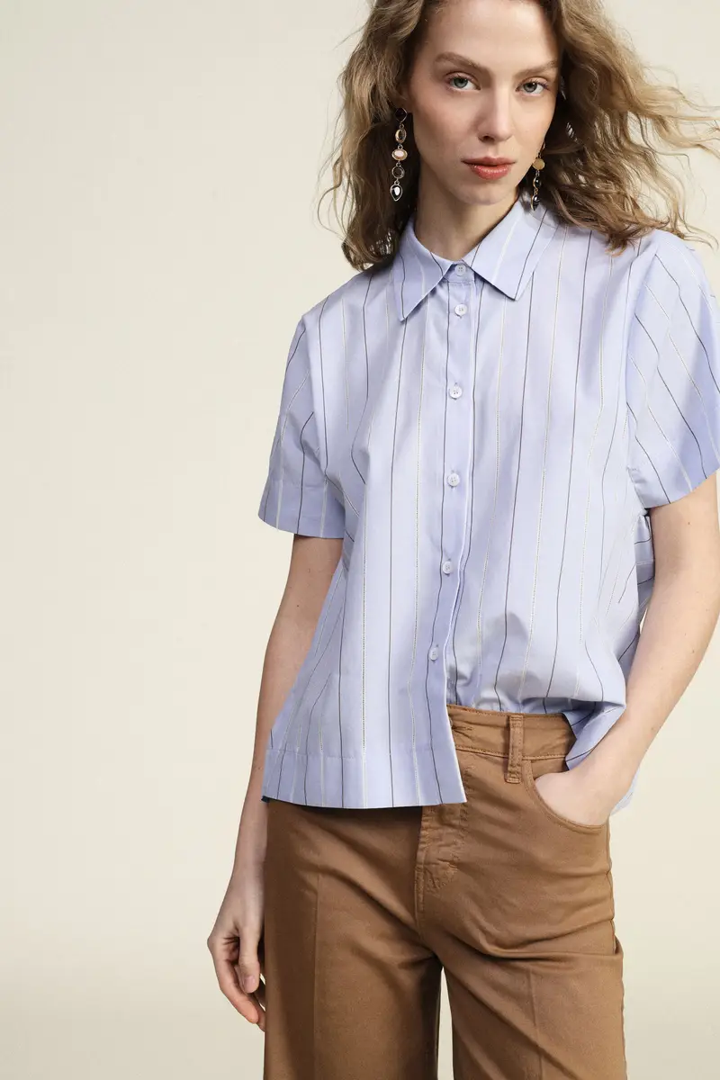 Shirt a righe con collo classico e maniche corte miniatura 2