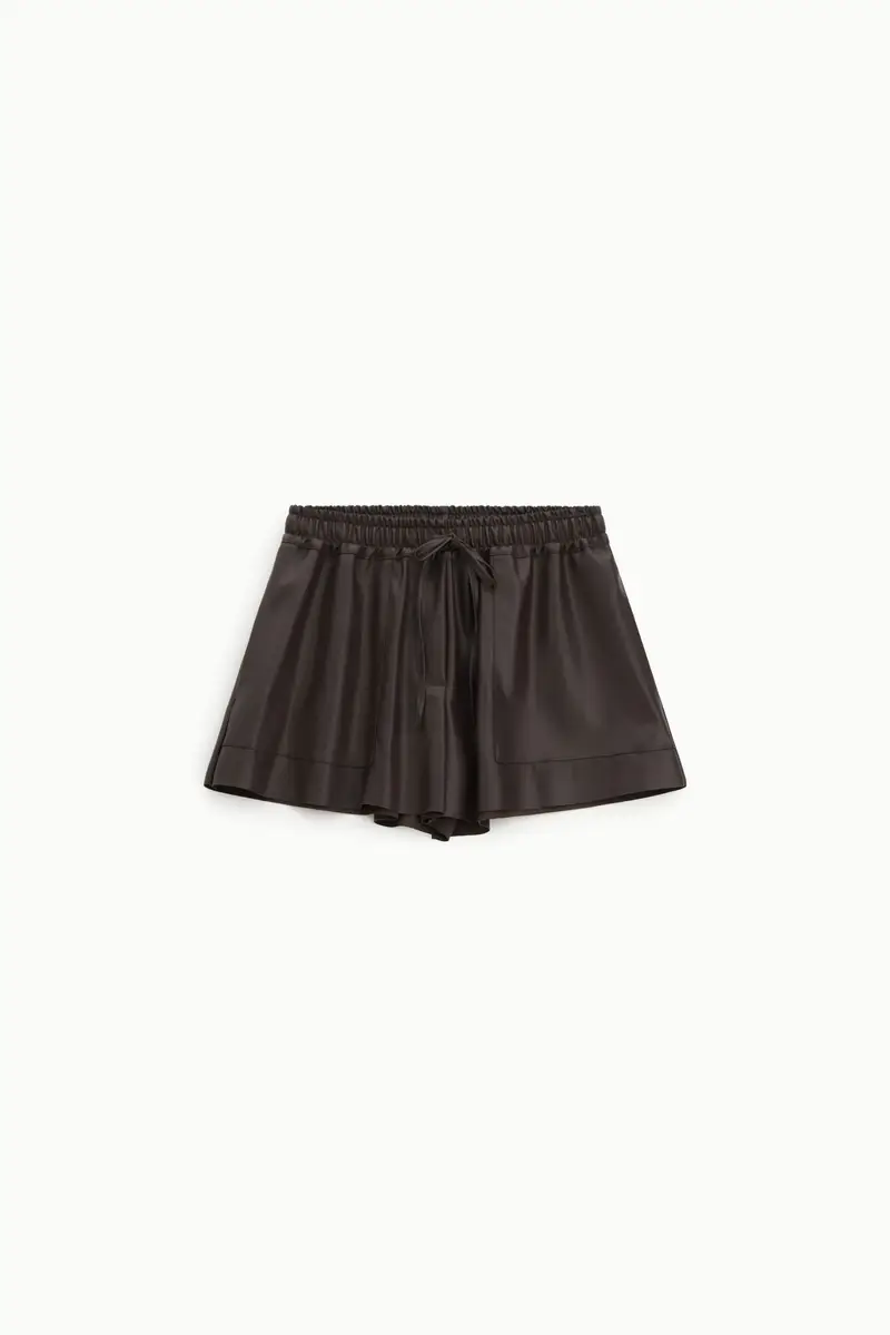 Shorts regular-fit con tasche frontali e coulisse