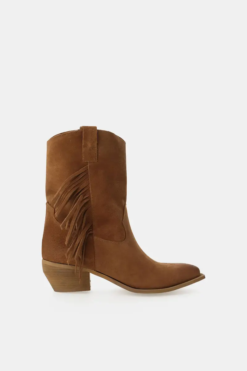 Stivali texani con frange laterali e tacco basso