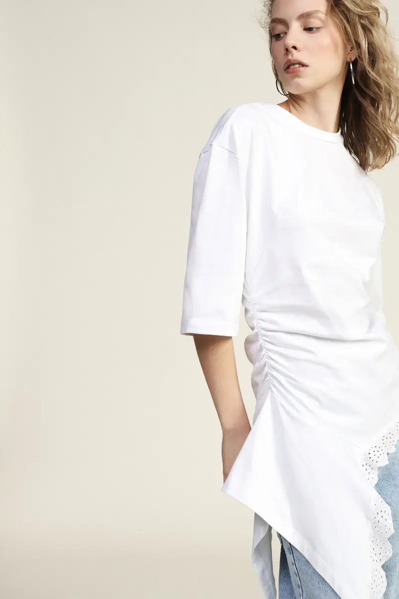 Top asimmetrico arricciato con maniche al gomito miniatura 2