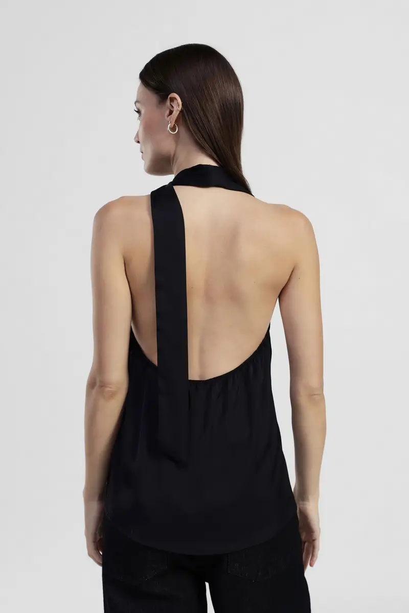 Top halter con scollo a v e dettaglio pizzo miniatura 3