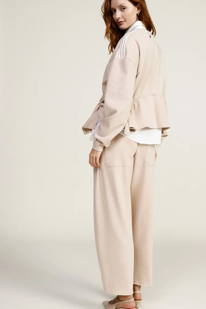 Trousers ampi cropped con tasche laterali miniatura 3