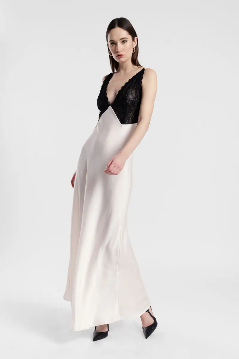 Vestito lungo con pizzo e scollo a v profondo miniatura 2