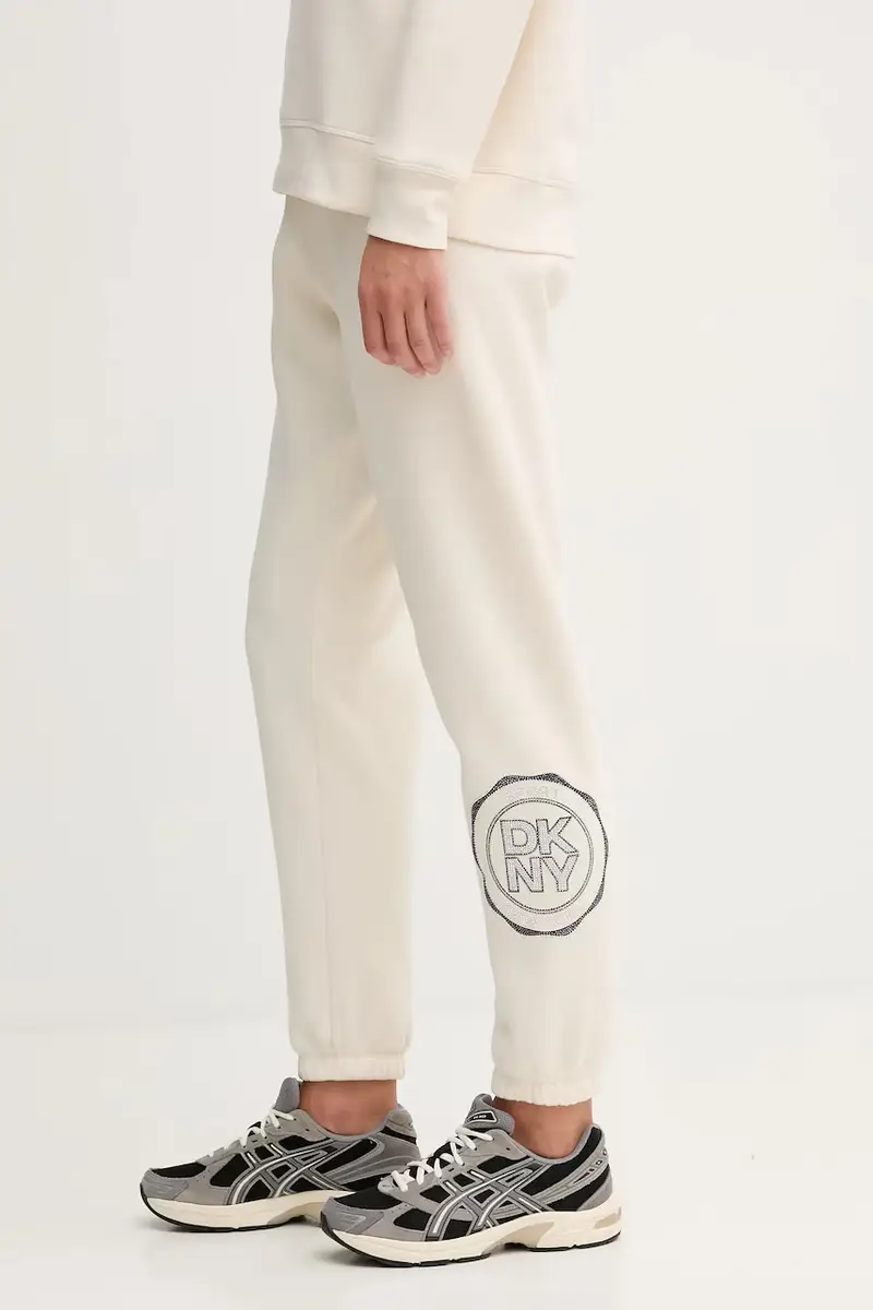 pantaloni tuta donna colore beige con applicazione DP5P3667 miniatura 4