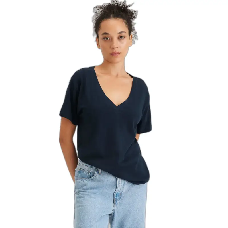 T-shirt da donna con scollo a V Dockers