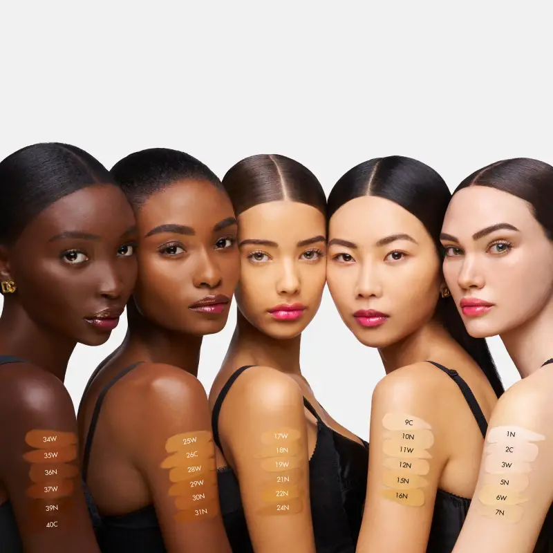 Viso Blueberry Nutri-Tint Crema colorata idratante e illuminante per la pelle 7N Light - Sottotono neutro giallo - Fondotinta miniatura 4