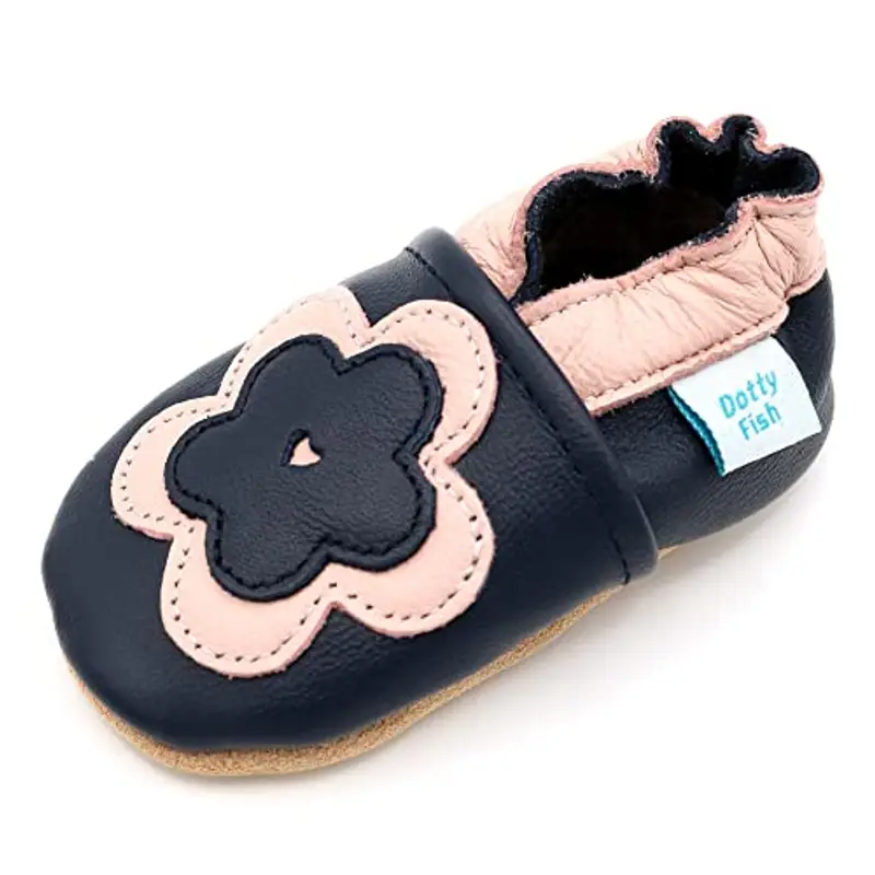 Dotty Fish Scarpine a Piedi Nudi per Bambine in Morbida Pelle. Marchio Britannico. Suola in Antiscivolo, approvate dai podologi, Traspiranti, Leggere e Flessibili - Fiore Blu Navy e Rosa 0-6 Mesi