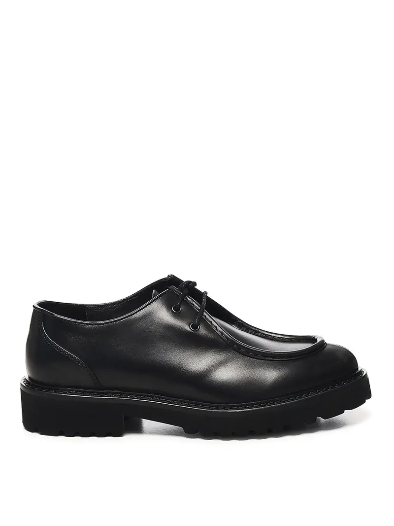 Scarpe basse Doucals nere Nero