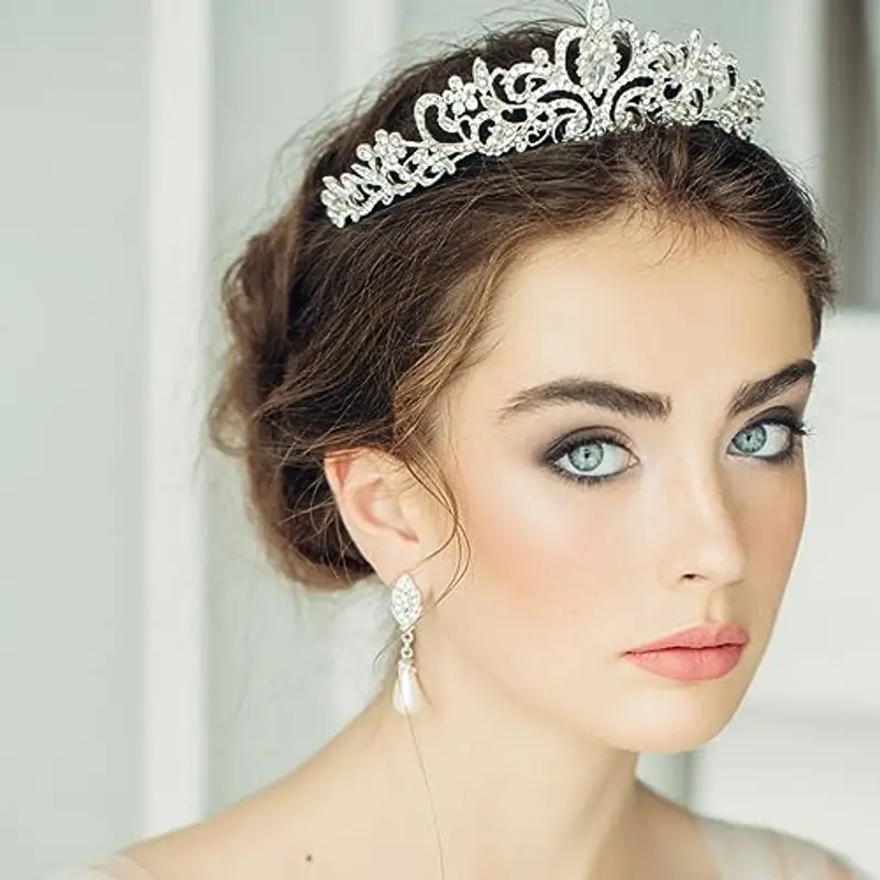 DRESHOW Corona di Compleanno e Fusciacca per le Donna Fascia di Compleanno Della Ragazza e Tiara di Strass Set di Decorazioni di Compleanno Accessori per Capelli Fusciacca di Glitter per la Festa miniatura 2