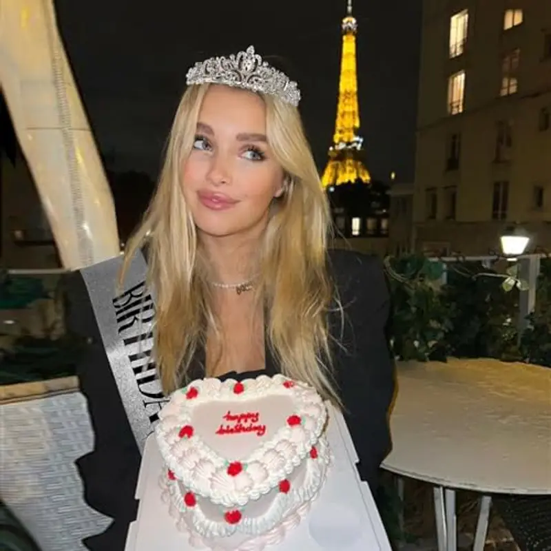 DRESHOW Corona di Compleanno e Fusciacca per le Donna Fascia di Compleanno Della Ragazza e Tiara di Strass Set di Decorazioni di Compleanno Accessori per Capelli Fusciacca di Glitter per la Festa miniatura 3