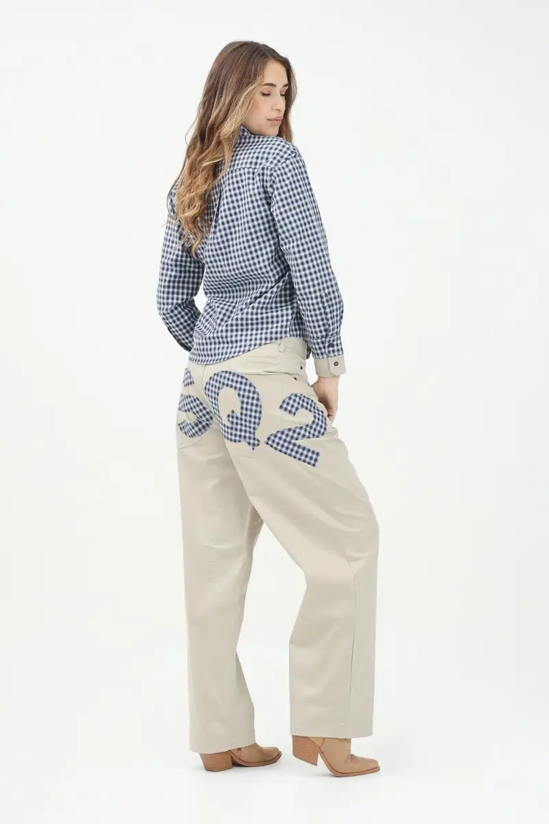 Pantalone beige per donna, ragazzi e bambini con il logo DSQ2 ricamato sul retro miniatura 2